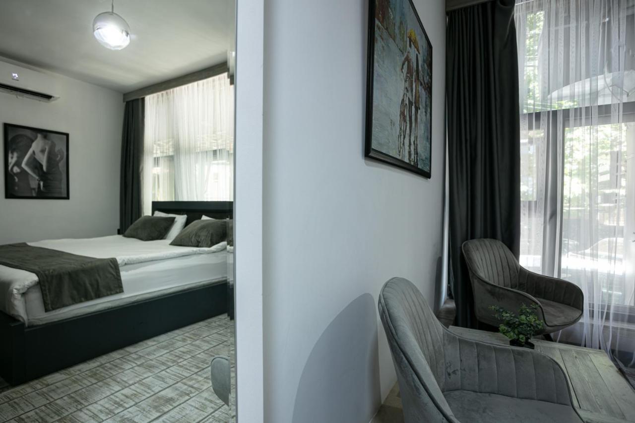 Monk House Ξενοδοχείο Γιερεβάν Εξωτερικό φωτογραφία