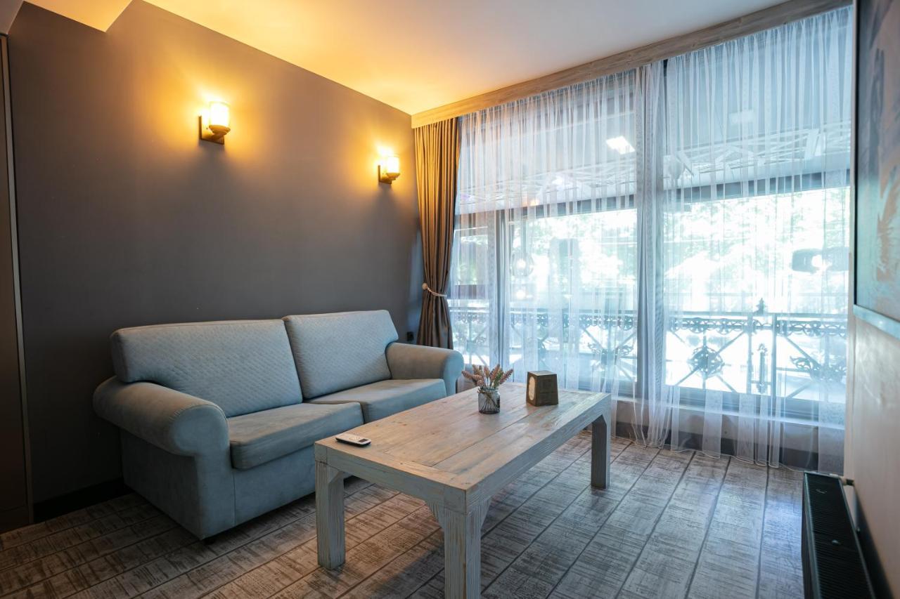 Monk House Ξενοδοχείο Γιερεβάν Εξωτερικό φωτογραφία